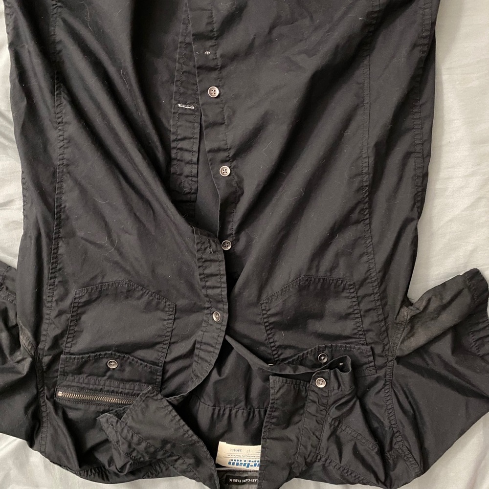 2 button ups